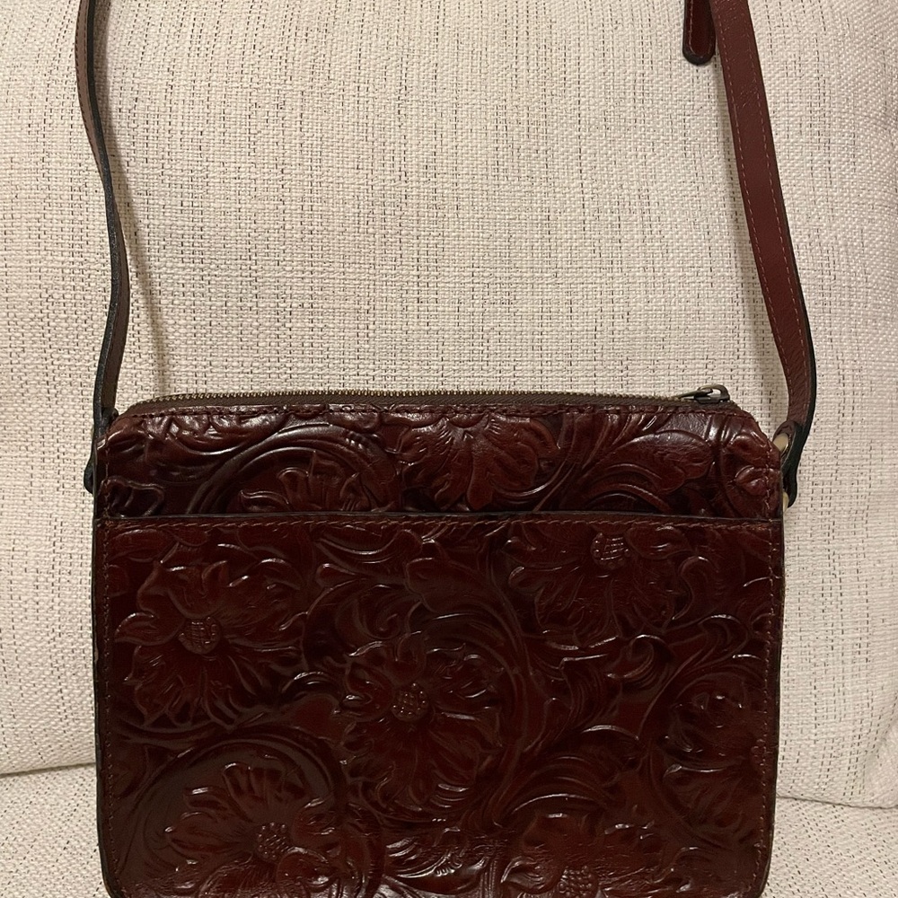 Brand New Patricia Nash crossbody/ shoulder bag all leather, tooled. Beautiful!